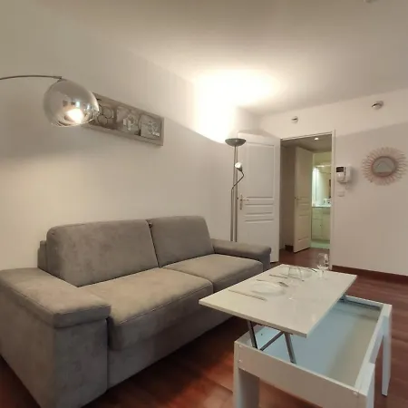 Studio Antibes, 1 Piece, 2 Personnes - Fr-1-252-168 Apartman