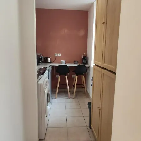 Studio Antibes, 1 Piece, 2 Personnes - Fr-1-252-168 Apartman